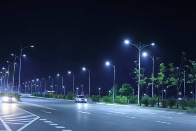 茂碩電源:百萬(wàn)智能驅(qū)動(dòng),璀璨福建夜色,節(jié)能新紀(jì)元震撼啟航!